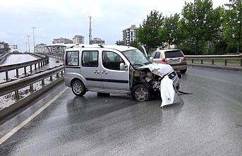 Tekirdağ'dan çalınan araç Sultangazi'de terkedilmiş halde bulundu.