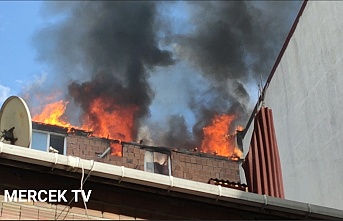 Sultagazi'de bir kişi kiracıyı içeri kilitleyip evi ateşe verdi