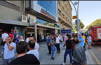 Sultangazi'de iş merkezinde patlama.