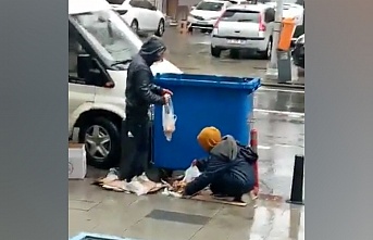 Sultangazi'de önce dilendiler sonra da vatandaşlarla dalga geçtiler