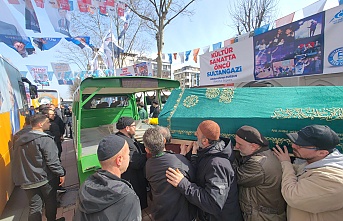 Başkan Dursun ve Aydoğan siyaseti bir kenara bırakıp cenazede bir araya geldiler.