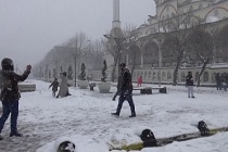 Sultangazi'li Vatandaşlar Kar'ın Tadını Çıkardı !.