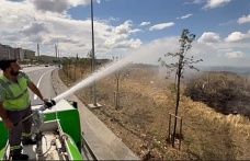 Başakşehir’de askeri bölgeye ait otluk alandaki yangına İBB’ye bağlı peyzaj sulama ekibi müdahale etti