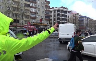 Sultangazi'de yaya önceliği kırmızı çizgimizdir...